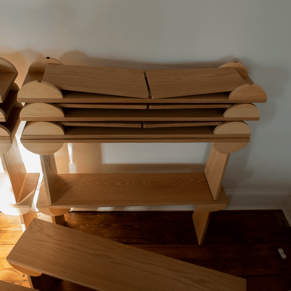 문 Oak Folding Stand